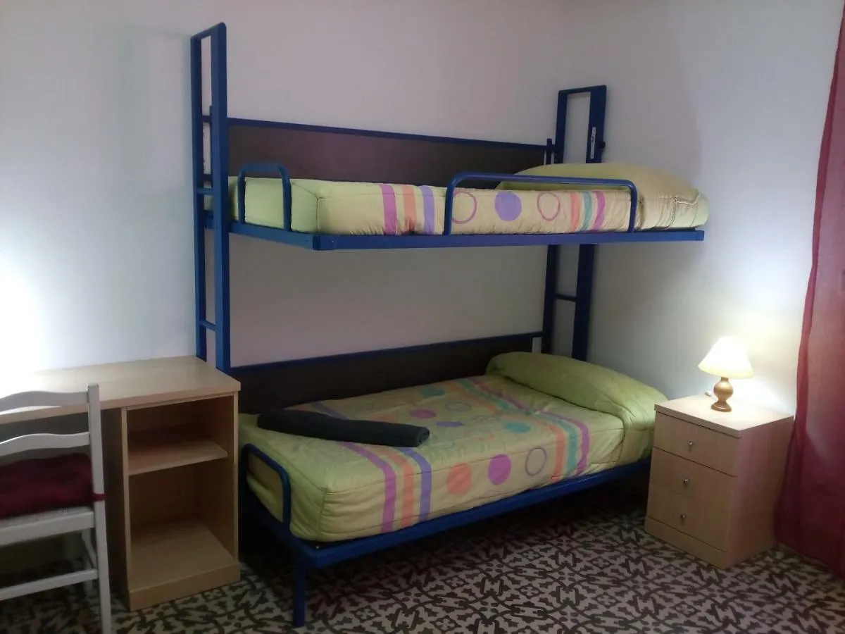 Alberg Sprint Banyoles Guest house
